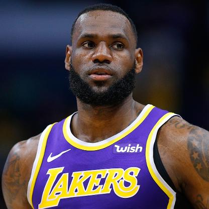 James spera che la maglia sarà ritirata dai Lakers.